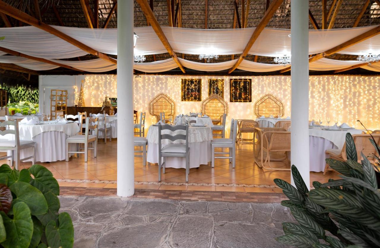 Hotel Zaracay Santo Domingo de los Colorados Exterior foto